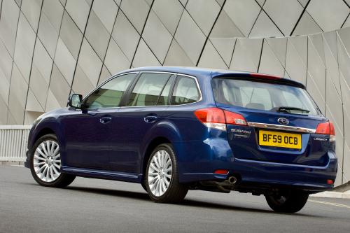 Subaru Legacy Tourer (2010) - picture 1 of 10