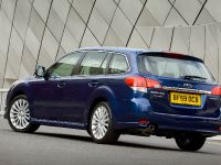 Subaru Legacy Tourer (2010) - picture 2 of 10