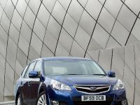 Subaru Legacy Tourer (2010) - picture 3 of 10