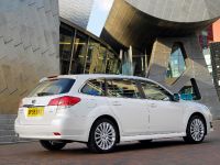 Subaru Legacy Tourer (2010) - picture 7 of 10