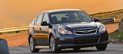 Subaru Legacy Sedan 2.5i (2010) - picture 7 of 10