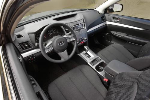 Subaru Legacy Sedan 2.5i (2010) - picture 9 of 10
