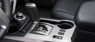 Toyota 4Runner Limited (2010) - picture 28 of 29