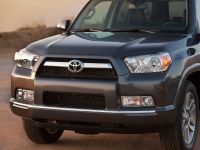 Toyota 4Runner Limited (2010) - picture 19 of 29