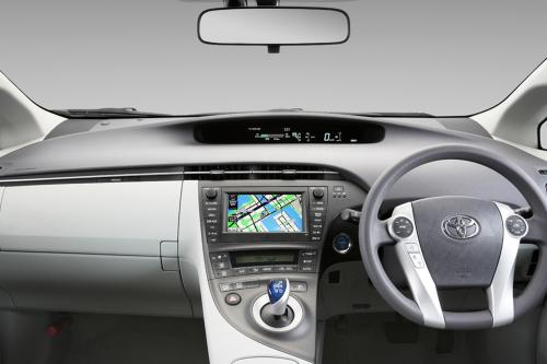 Toyota Prius Plug-in Hybrid (2010) - picture 9 of 11