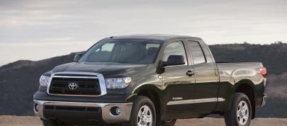 Toyota Tundra Pickup (2010) - picture 4 of 12