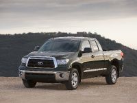 Toyota Tundra Pickup (2010) - picture 6 of 12