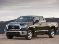 Toyota Tundra Pickup (2010) - picture 3 of 12