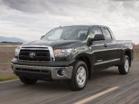 Toyota Tundra Pickup (2010) - picture 8 of 12