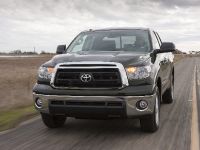 Toyota Tundra Pickup (2010) - picture 7 of 12