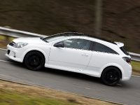 Vauxhall Astra VXR Arctic Edition (2010) - picture 3 of 15