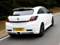 Vauxhall Astra VXR Arctic Edition (2010) - picture 2 of 15