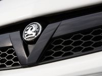Vauxhall Astra VXR Arctic Edition (2010) - picture 6 of 15