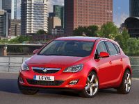 Vauxhall Astra (2010) - picture 4 of 6