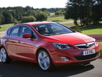 Vauxhall Astra (2010) - picture 5 of 6