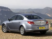 Vauxhall Insignia (2010) - picture 4 of 4