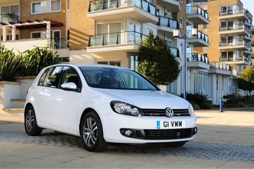 Volkswagen Golf VI Match (2010) - picture 8 of 18