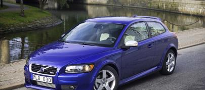 Volvo C30 (2010) - picture 4 of 24