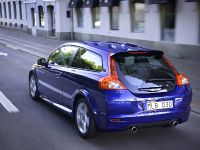 Volvo C30 (2010) - picture 10 of 24