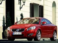 Volvo C70 (2010) - picture 1 of 6