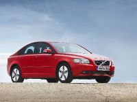 Volvo S40 DRIVe 1.6D with Start/Stop (2010) - picture 1 of 4