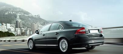 Volvo S80 (2010) - picture 4 of 8