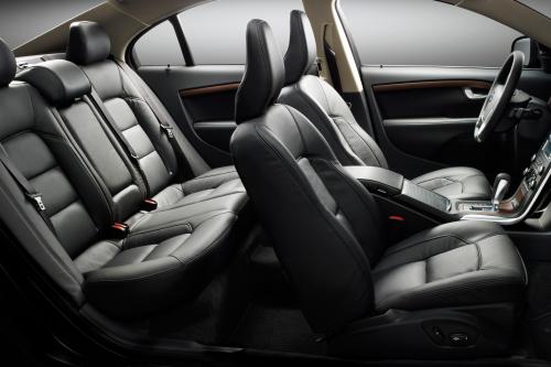 Volvo S80 (2010) - picture 8 of 8