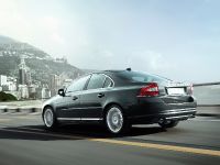 Volvo S80 (2010) - picture 2 of 8