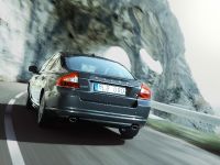 Volvo S80 (2010) - picture 6 of 8
