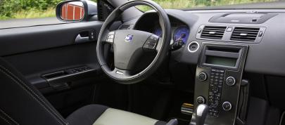 Volvo V50 (2010) - picture 12 of 15