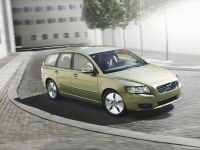 Volvo V50 (2010) - picture 3 of 15