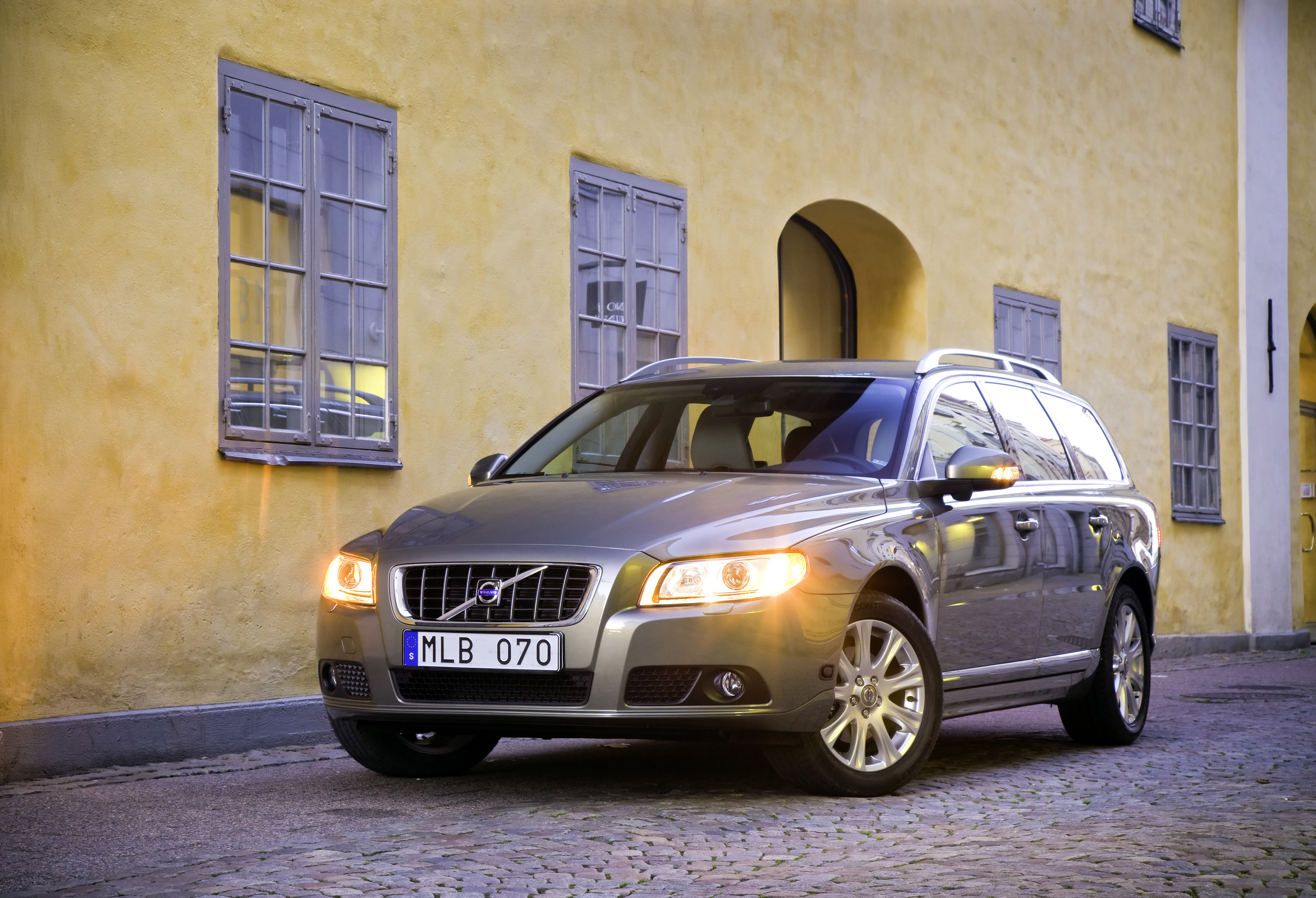 Volvo V70