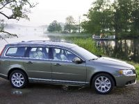 Volvo V70 (2010) - picture 7 of 27