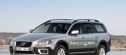 Volvo XC70 (2010) - picture 4 of 24