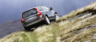 Volvo XC70 (2010) - picture 7 of 24