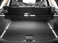 Volvo XC70 (2010) - picture 21 of 24