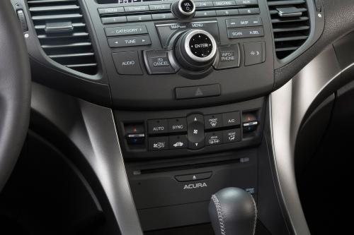 Acura TSX Sport Wagon (2011) - picture 17 of 18
