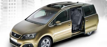 Seat Alhambra (2011) - picture 31 of 44