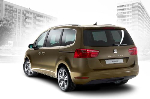 Seat Alhambra (2011) - picture 32 of 44