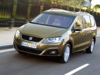 Seat Alhambra (2011) - picture 13 of 44