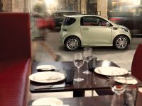 Aston Martin Cygnet (2011) - picture 4 of 6