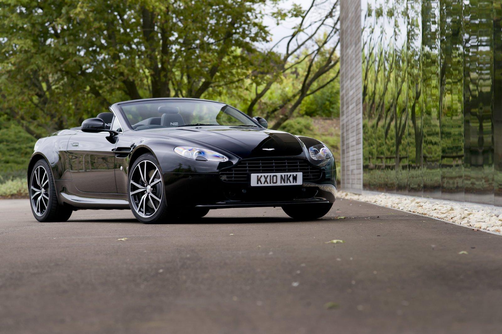 Aston Martin V8 Vantage N420 Roadster