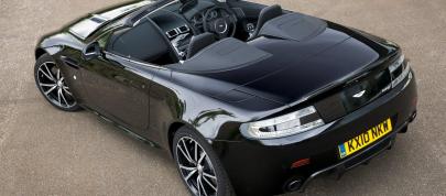 Aston Martin V8 Vantage N420 Roadster (2011) - picture 4 of 18