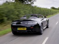 Aston Martin V8 Vantage N420 Roadster (2011) - picture 14 of 18