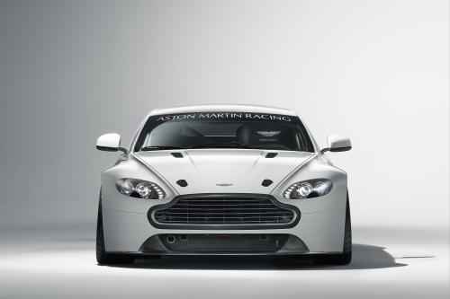 Aston Martin Vantage GT4 (2011) - picture 1 of 5