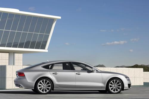 Audi A7 Sportback (2011) - picture 8 of 55