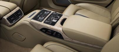 Audi A8 L W12 quattro (2011) - picture 7 of 20