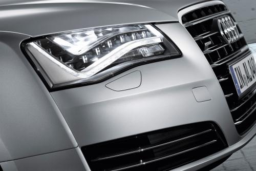 Audi A8 L (2011) - picture 17 of 20