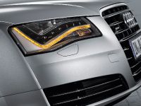 Audi A8 L (2011) - picture 8 of 20