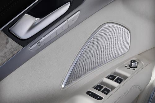 Audi A8 (2011) - picture 24 of 62